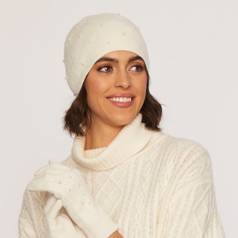 CASHMERE PEARL HAT - FROST WHITE NEW WITH TAG